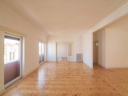 Apartamento T4+1 - Photo 2