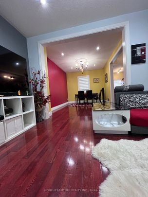 For Lease - 606 Pape Avenue, Toronto, Ontario - Photo 1