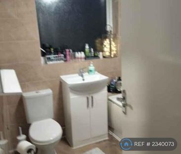 2 bedroom maisonette to rent - Photo 2