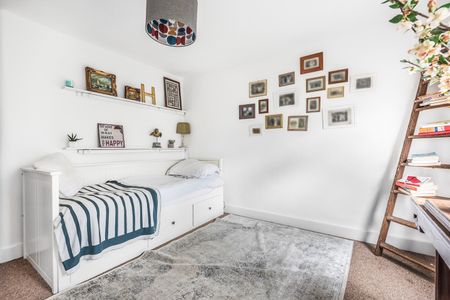 2 Bed Maisonette, Surrey Road, SE15 - Photo 3