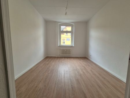 Renovierte 2-Zimmer-Wohnung sucht neue Mieter! Besichtigungstermine sind ab dem 01.10.24 möglich - Photo 2