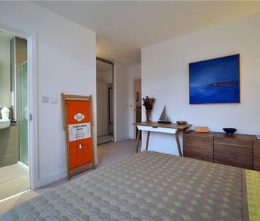 A modern, well presented second floor apartment, situated on the re... - Photo 5