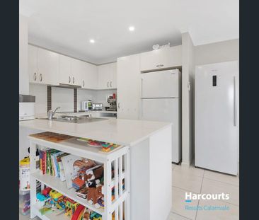 Situated on a corner block in the growing suburb of Park Ridge, thi... - Photo 3