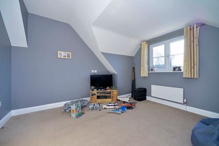 Langborough Court, Godalming - 2 bedrooms Property for lettings - Seymours - Photo 3