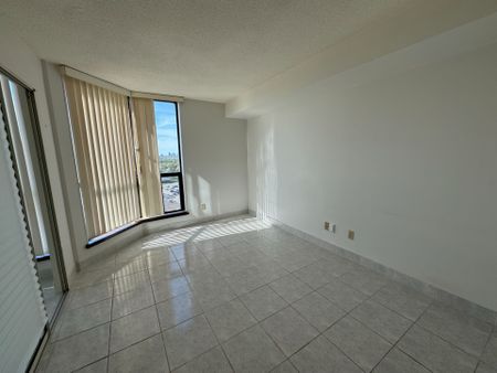 For Lease - 1155 Bough Beeches Boulevard Unit# 1104, Mississauga, Ontario - Photo 2