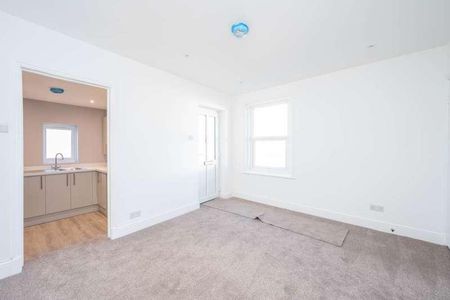 Daux Way, Billingshurst, RH14 - Photo 5