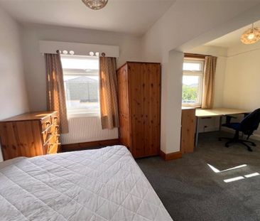 5 bedroom semi-detached house to rent - Photo 5