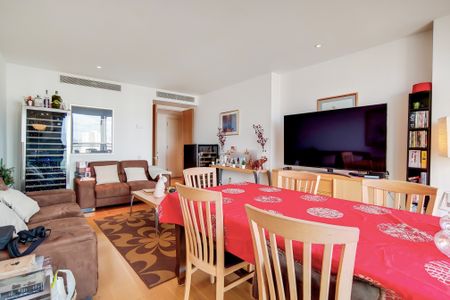 Westferry Circus, London, E14 8RN - Photo 2