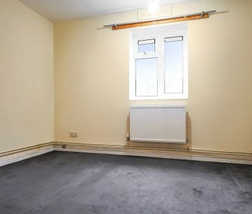 2 bedroom property to rent - Photo 1