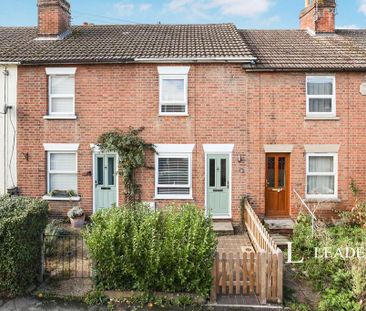 2 bedroom terraced house to rent - Photo 4