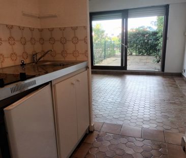 Location Appartement 1 pièce 23m² - Photo 2