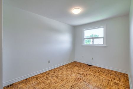 For Lease - 2830 Midland Avenue Unit# 1, Toronto, Ontario - Photo 4