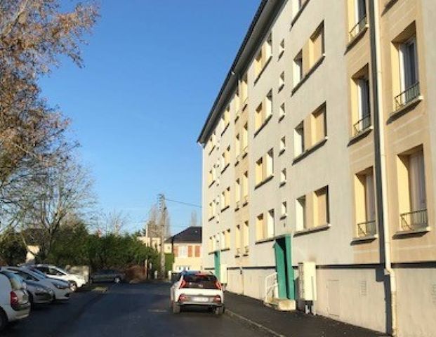 BRETEUIL SUR ITON - T4 de 75 m² - Photo 1