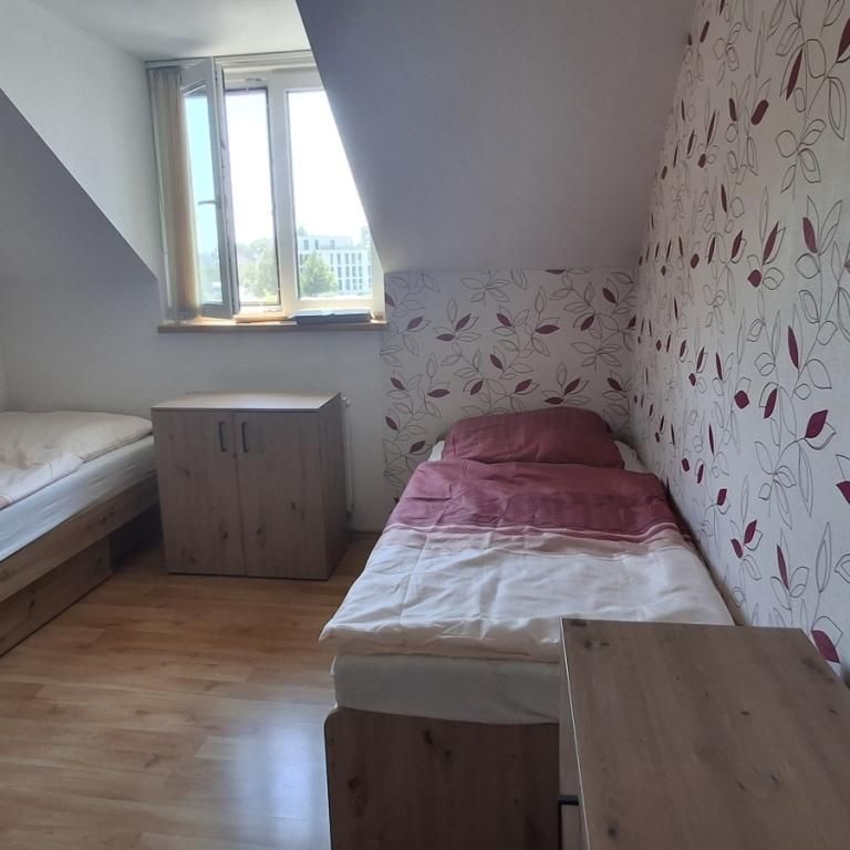 Pronájem bytu pokoj 20 m2 - Photo 1