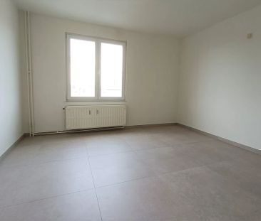 VOLLEDIG VERNIEUWD APPARTMENT IN HET CENTRUM - Photo 1