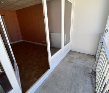 Appartement T2 de 45m2 tout proche du centre-ville - Photo 4