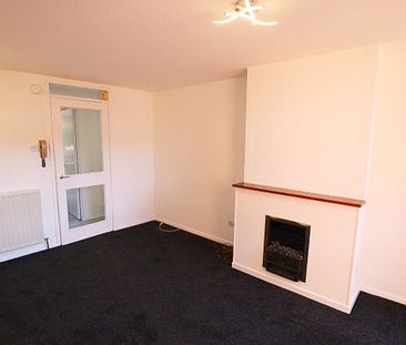 1 Bed, First Floor Flat - Photo 6