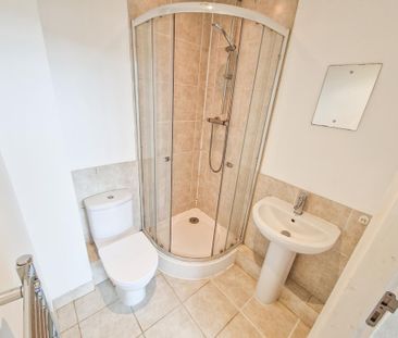 2 bedroom flat to rent - Photo 5