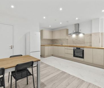 1 bedroom in a house share to rent - Photo 3