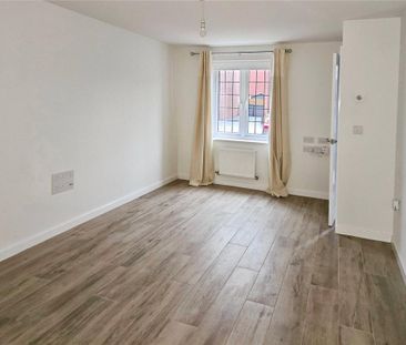 2 bedroom semi-detached house to rent - Photo 6