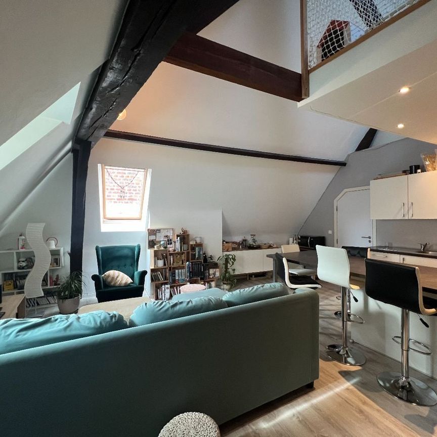 Appartement te huur in Tournai voor € 675 met 1 slaapkamer - Photo 1