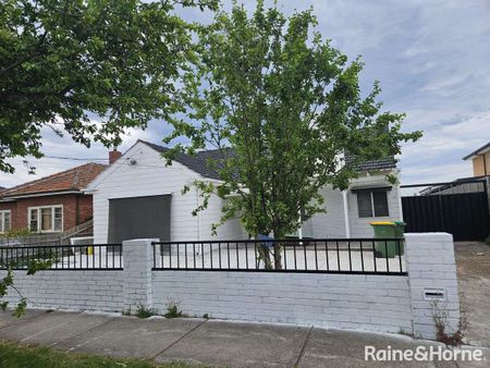 21 Cathcart Street, Maidstone, VIC 3012 - Photo 3