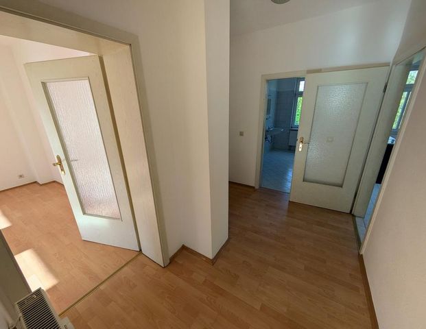 ++ gemütliche 2-Raum-Wohnung mit Wohnküche in zentraler Lage, nahe am Schwanenteich ++ - Photo 1