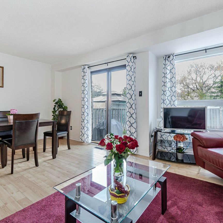 For Lease - 10 Mullis Crescent, Brampton, Ontario - Photo 1