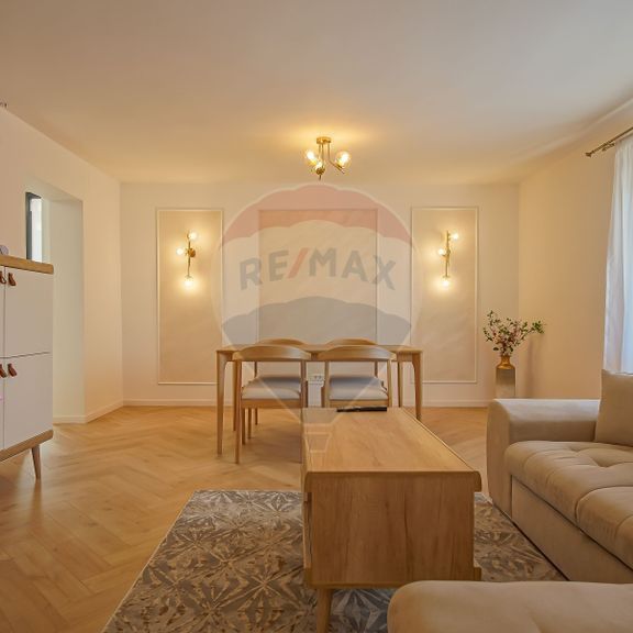 Casă modernă 3 camere, prima închiriere, în Ghimbav - Fotografie 1