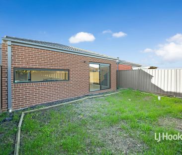 6 Karinya Way, Harkness VIC, Belconnen - Photo 1
