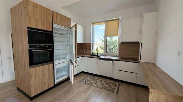 Casa parter moderna - Ostratu - 4 camere - 2 bai - 90mp - 390mp curte - Photo 1