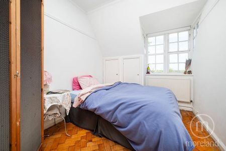 3 bedroom flat to rent - Photo 2