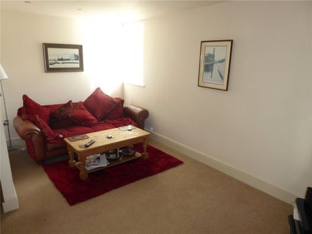 3 bedroom end of terrace house to rent - Photo 5