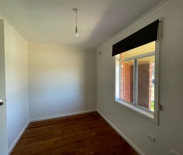 To register & apply for this property, please use this link: https:... - Photo 4