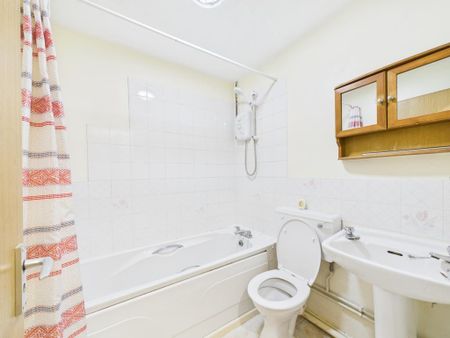 1 bedroom flat to rent - Photo 4