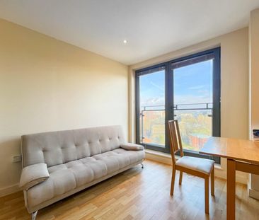 1 bedroom Flat To Let - Photo 1