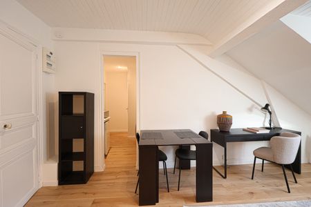 Studio meublé Bd Guist'hau - 690€ - 23m² - Photo 3