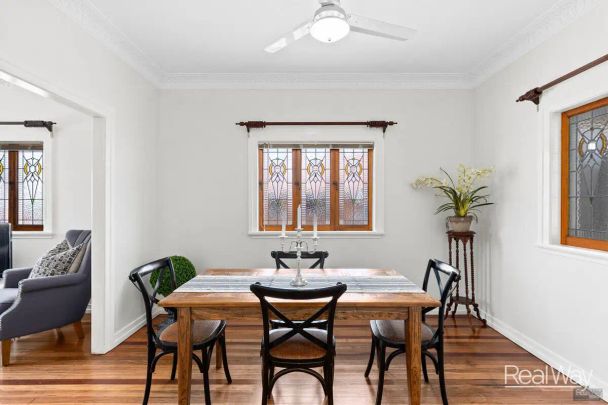 “STUNNING HOME IN PERFECT LOCATION” - Photo 1