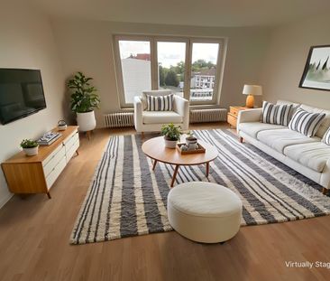 Teilmodernisierte 2-ZKB-Wohnung mit Einbauküche direkt in der Göker... - Foto 1