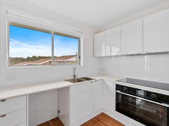 6 Kirby Court West Hobart TAS 7000 Australia - Photo 1