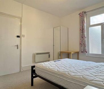 Malvern Road, London, NW6 - Photo 4