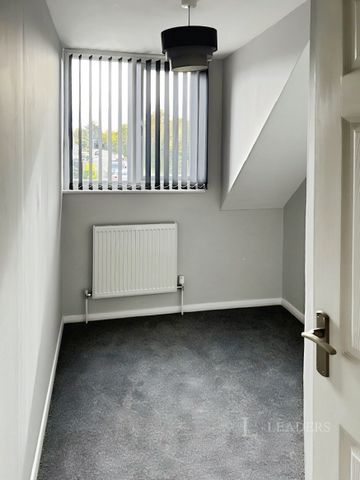 3 bedroom house to rent Coombelands, SG8 - Photo 5