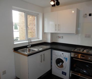 1 bedroom terraced house to rent - Photo 4