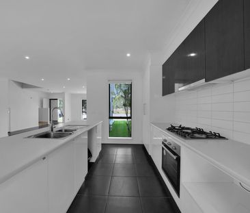 Modern Living in a Prime Location - Photo 3