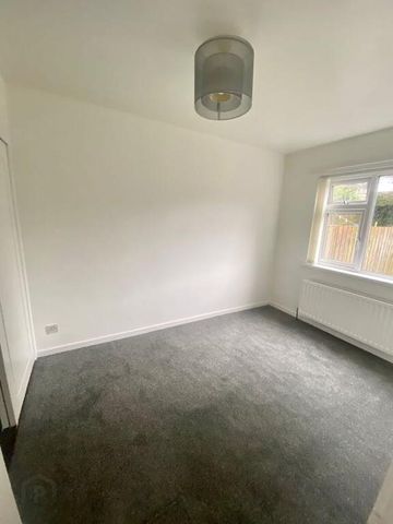 11 Winchester Park, Londonderry, BT47 6TT - Photo 2