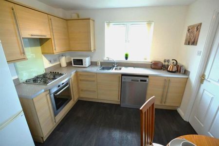 2 bedroom terraced house to rent - Photo 5
