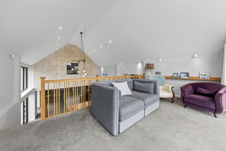 7 bedroom detached house to rent - Photo 4