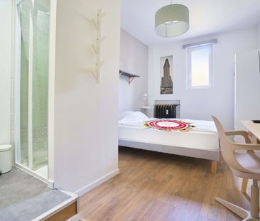 CERES B Roommate 4 Bedrooms at Reims - Photo 1