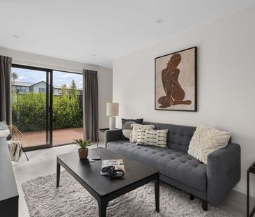 Lovely 2-bedroom townhouse in a great location! - Photo 4