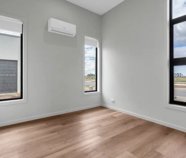 “Brand New Stylish Home in Wyndham Vale - Low Maintenance Comfort w... - Photo 3
